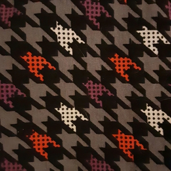 Scrub Top - Picture 3 of 8